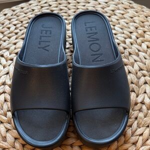 Lemon Jelly Women's Black Platform Slides